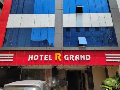 Oyo Flagship 80855 Hotel R Grand Віджаявада Екстер'єр фото